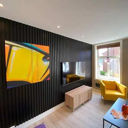 4 Bedroom In